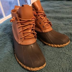 Women’s Bean Boots Size 6 (fits size 6.5-7)